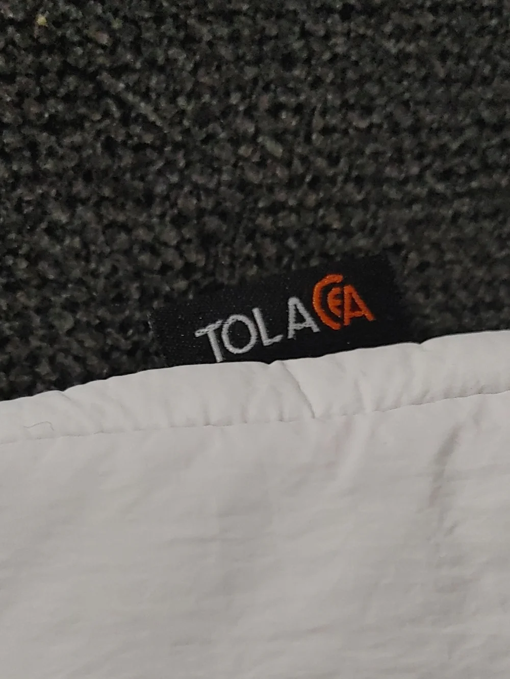 White Puffer Laptop Sleeve LIKE NEW